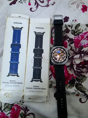 Samsung Galaxy Watch8 Classic + 2 Extra Original Samsung Straps – Under Warranty