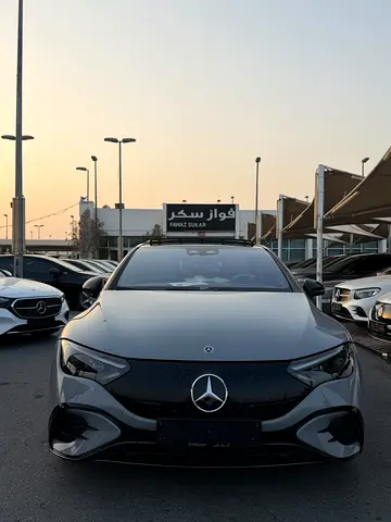 Mercedes-Benz EQE 350+ 2023 GCC Specs السيارة ضمان وسرفيس شركة قرقاش مجاني