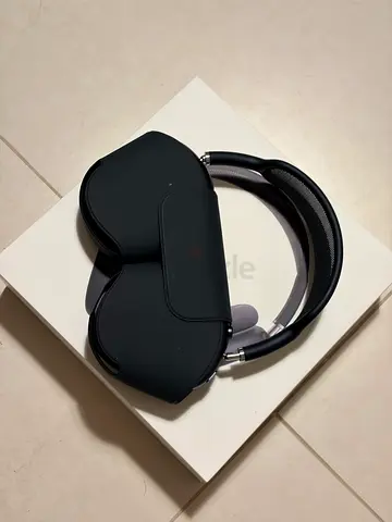 Apple AirPods Max — Mid Night Blue, Good Condition with Case