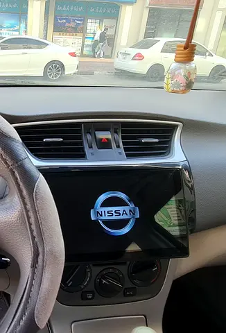 2013 Nissan SENTRA 照片 10