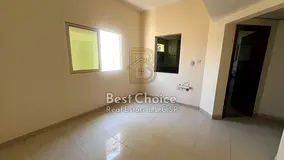 * Building suitable for families or professionals; features central A/C, central gas, and an open vi