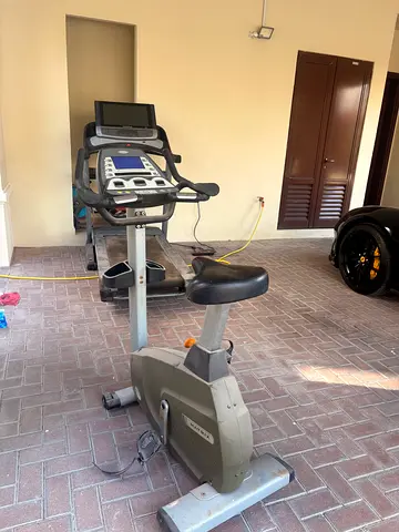 Matrix U1x Commercial Upright Bike