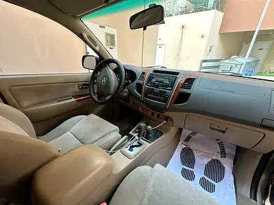 2009 Toyota FORTUNER 照片 6