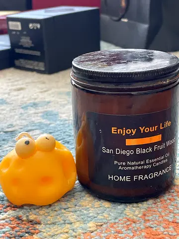 Used Scented Jar Candle (San Diego Black Fruit) + Small Duck Candle