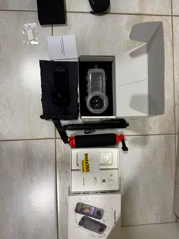 Insta 360 X4 Invisible Dive Pack