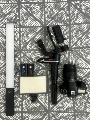 Canon 90D DSLR camera for sale