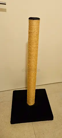 Free for our Cat Friends: Classic Cat Stretching Tree Post 90cm