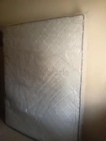 Orthopedic Queen-size mattress in good condition, wrapped and ready to pick up 190x150