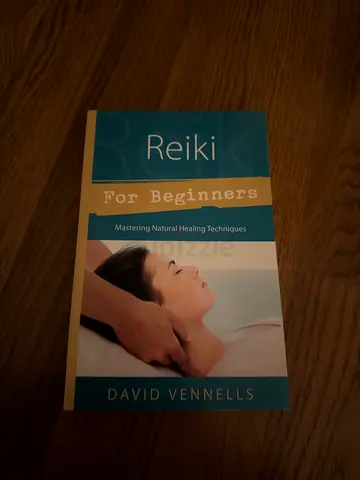 Reiki for Beginners by David Vennells - Paperback (good condition)