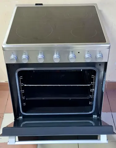 Electrolux brand 4 Hobs Electric cooker 60by60 cm
