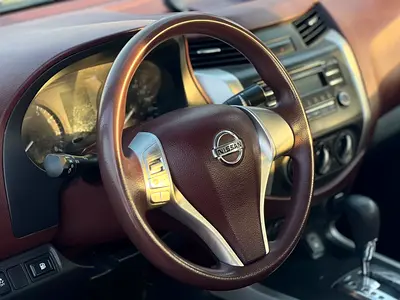 2020 Nissan NAVARA 缩略图 15
