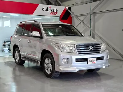 AED 5825/month | 2015 Toyota Land Cruiser  | GCC Specs | Ref#530459