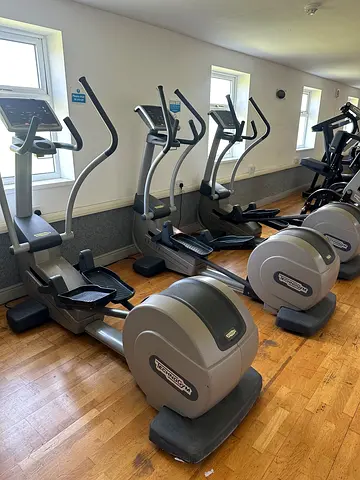 Synchro Cross Trainer	Technogym