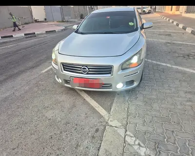 2015 Nissan MAXIMA 缩略图 3