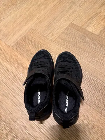 Black Skechers kids sneakers - good condition, size 32 uk13