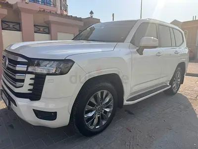 2026 Toyota Land Cruiser GXR 4.0 V6 | 2,100 KM | Al-Futtaim | Single Owner