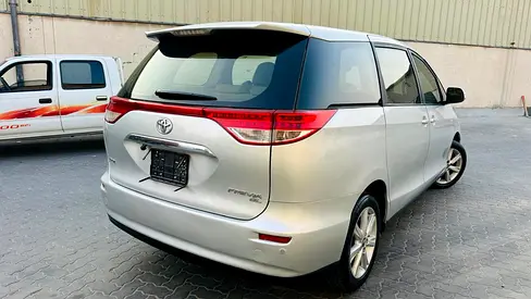 2011 Toyota PREVIA — фото 2