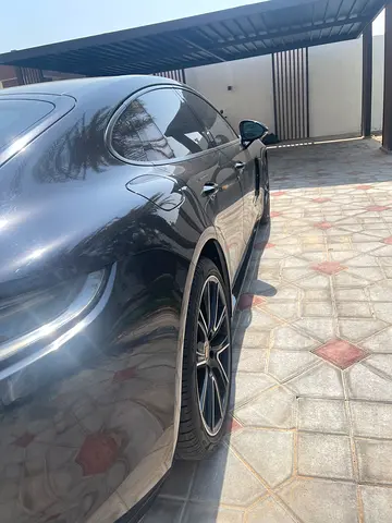 2022 Porsche PANAMERA 照片 2