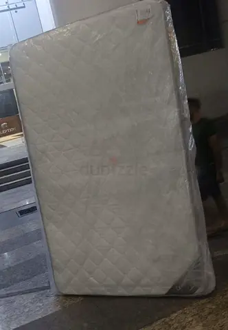 Single mattress (new, wrapped) - firm support