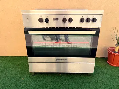 Used Electric Oven in Good Condition (Westpoint)