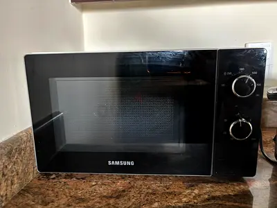 Samsung compact microwave - good working condition