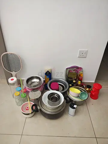 Mixed set of kitchen pots, pans and utensils - used, good condition