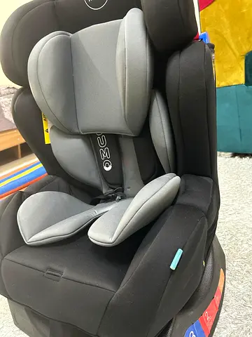 Car seater and baby strollers Available