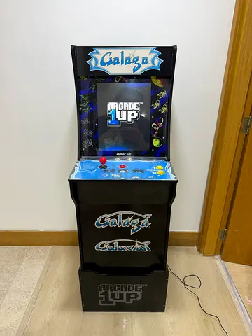 Arcade Machine — Galaga / Retro Games Cabinet