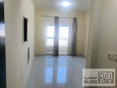 غرفة وصالة للإيجار في عجمان الجرف الصناعية 2..قريب السوق الصيني..قريب حراج سيارات عجمان