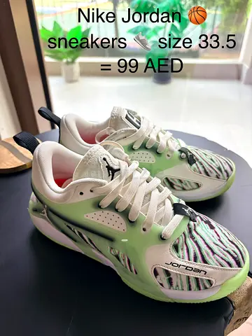 Nike Jordan kids sneakers size 33.5 — like new