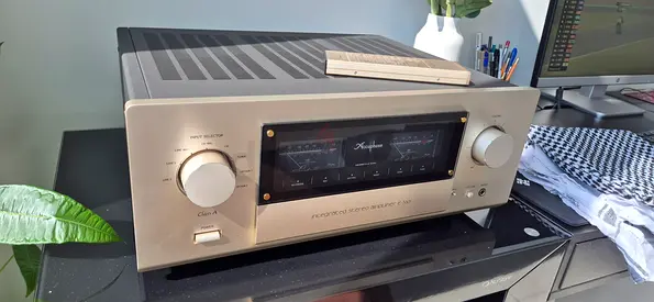 Accuphase E-530 integrated class A amplifier