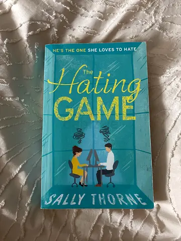The Hating Game by Sally Thorne - Paperback