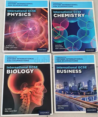 Oxford International GCSE Physics, Chemistry, Biology, Business (4 books)