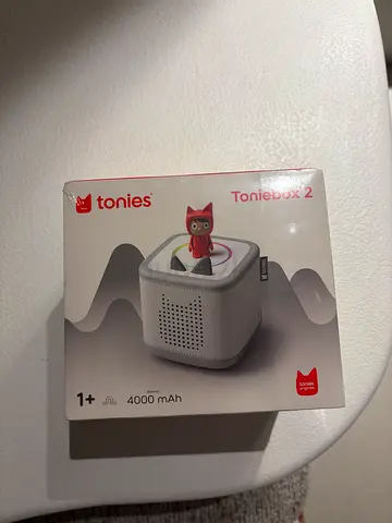 Toniebox 2 (audio player) - like new, 1+ years, 4000mAh