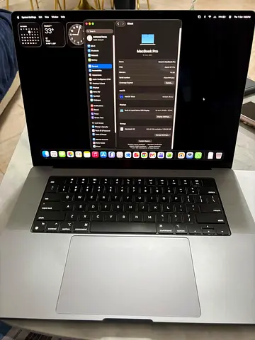 Apple MacBook Pro (Silver) - Excellent performance