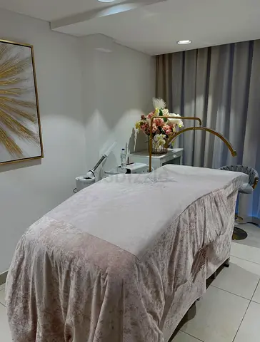 URGENT SALE – Established DHA Licensed Ladies Beauty Salon in JLT