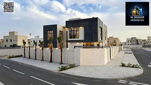 فيلا سوبر مودرن كورنر للبيع في عجمان | 7,500 قدم مربع | 6 غرف ماستر | مسبح ومصعد