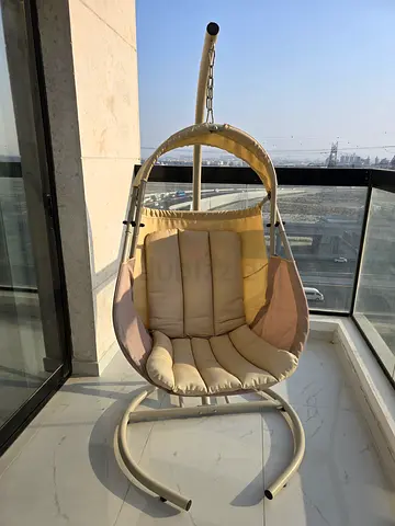 Egg Chair – Like New, Bought a Few Weeks Ago