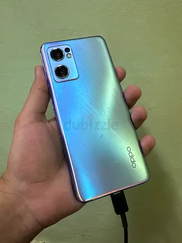 Oppo smartphone in good working condition - light scratches