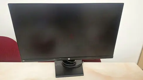 HP 24w 24-inch LCD Monitor - Good Working Condition