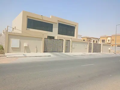 *للبيع فلتين في إمارة الشارقة منطقة الحوشي ضاحية البديع*