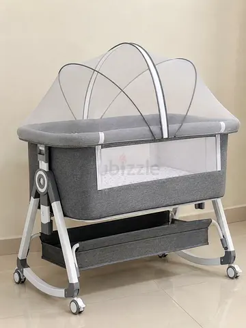 4 in 1Baby Crib Baby Bassinet