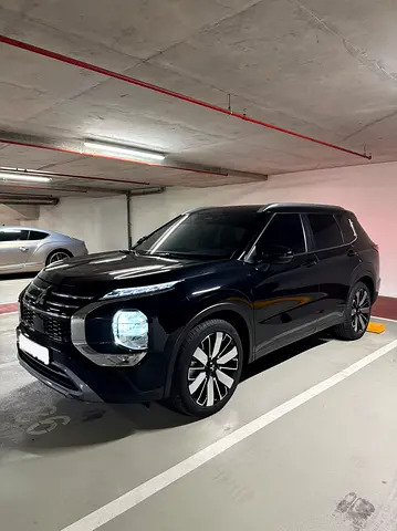 Outlander Highline 4WD Full Option First Owner