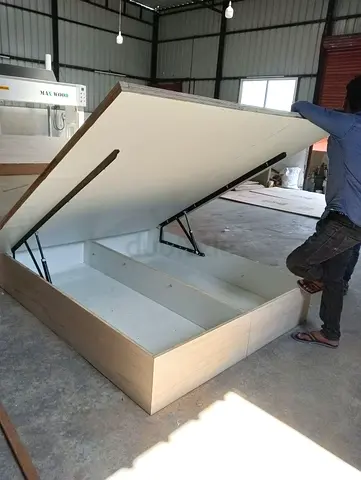 Storage Ottoman Bed with Hydraulic Lift - Light Wood, Queen/Double (new)