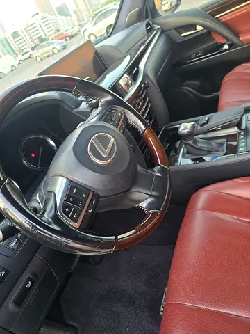2017 Lexus LX-SERIES 照片 9