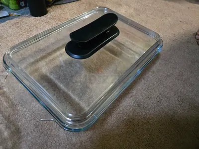 Glass rectangular oven dish with lid and handle. 4 with lid and 2 without lid
