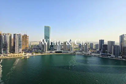 Mid Floor | Community & Panoramic Views