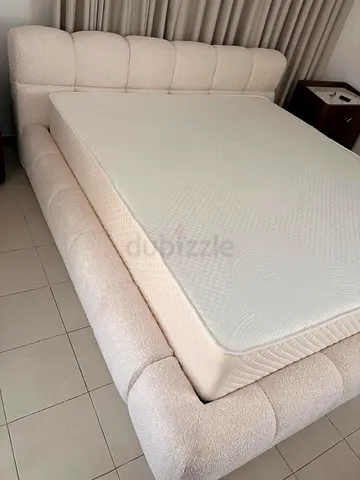 King upholstered boucle bed frame with mattress - light cream FOR SALE