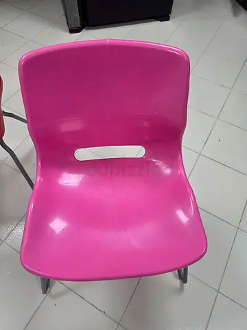 Pink Plastic Dining/Stackable Chair with Metal Legs - Good Condition proper back rest