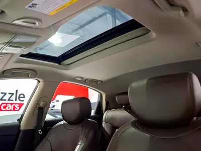 2017 Infiniti QX70 photo 10